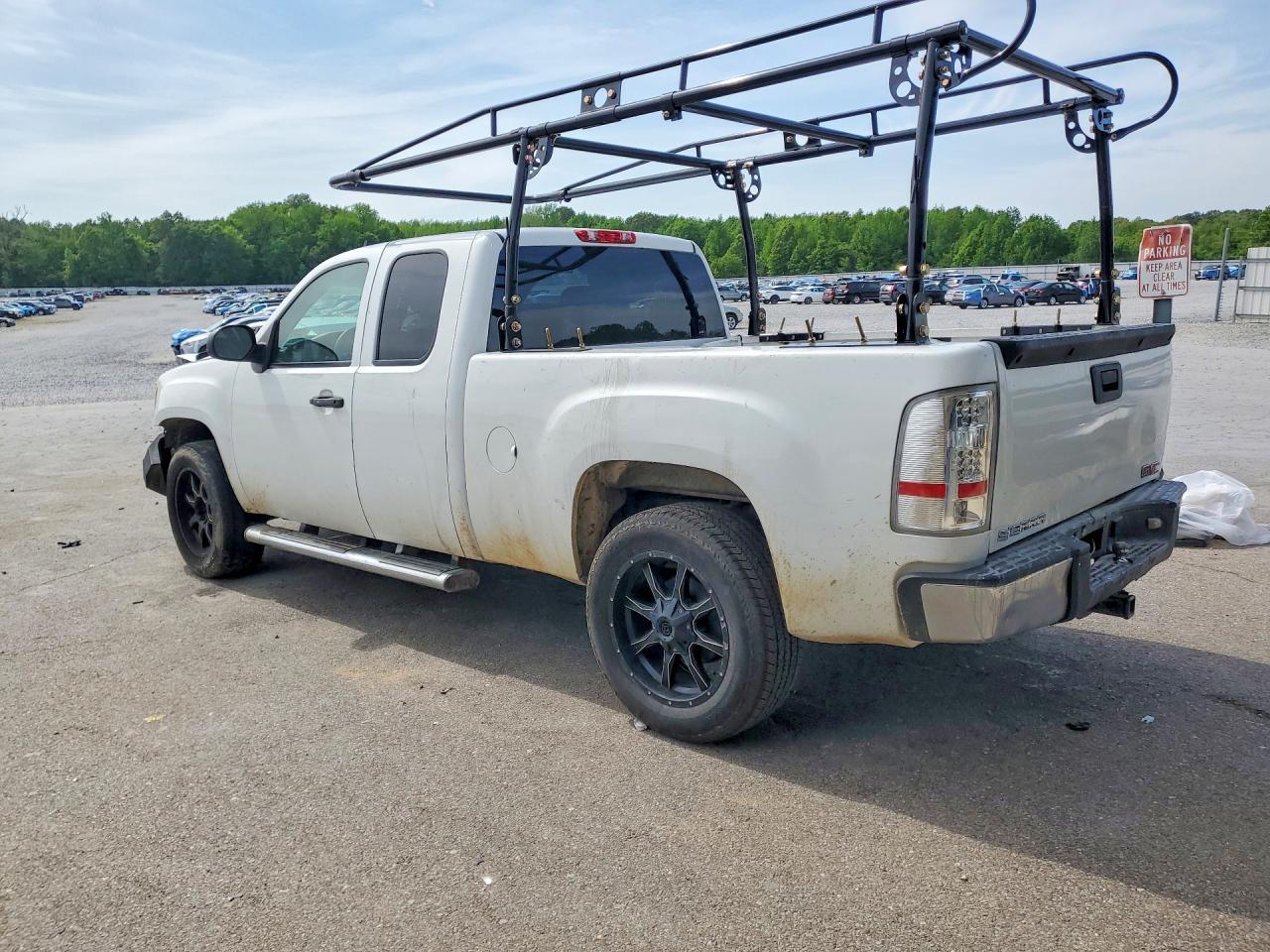 2009 GMC Sierra C1500 - Фото 2