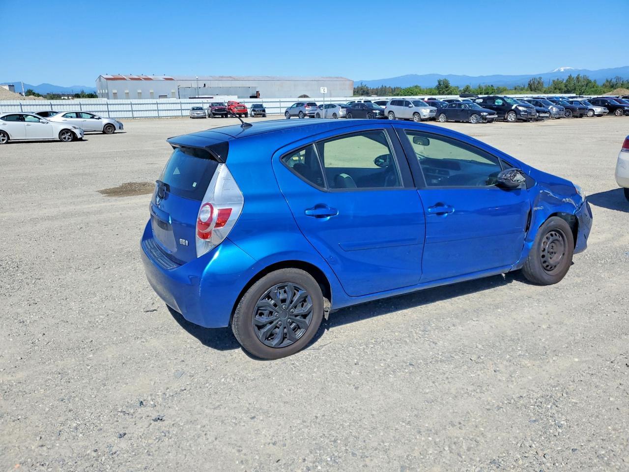 2012 Toyota Prius C One - Фото 3