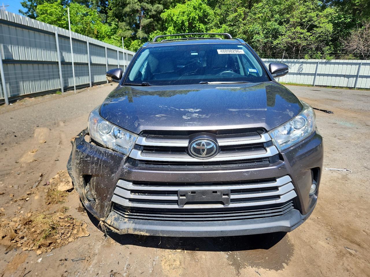 2017 Toyota Highlander Xle - Image 5