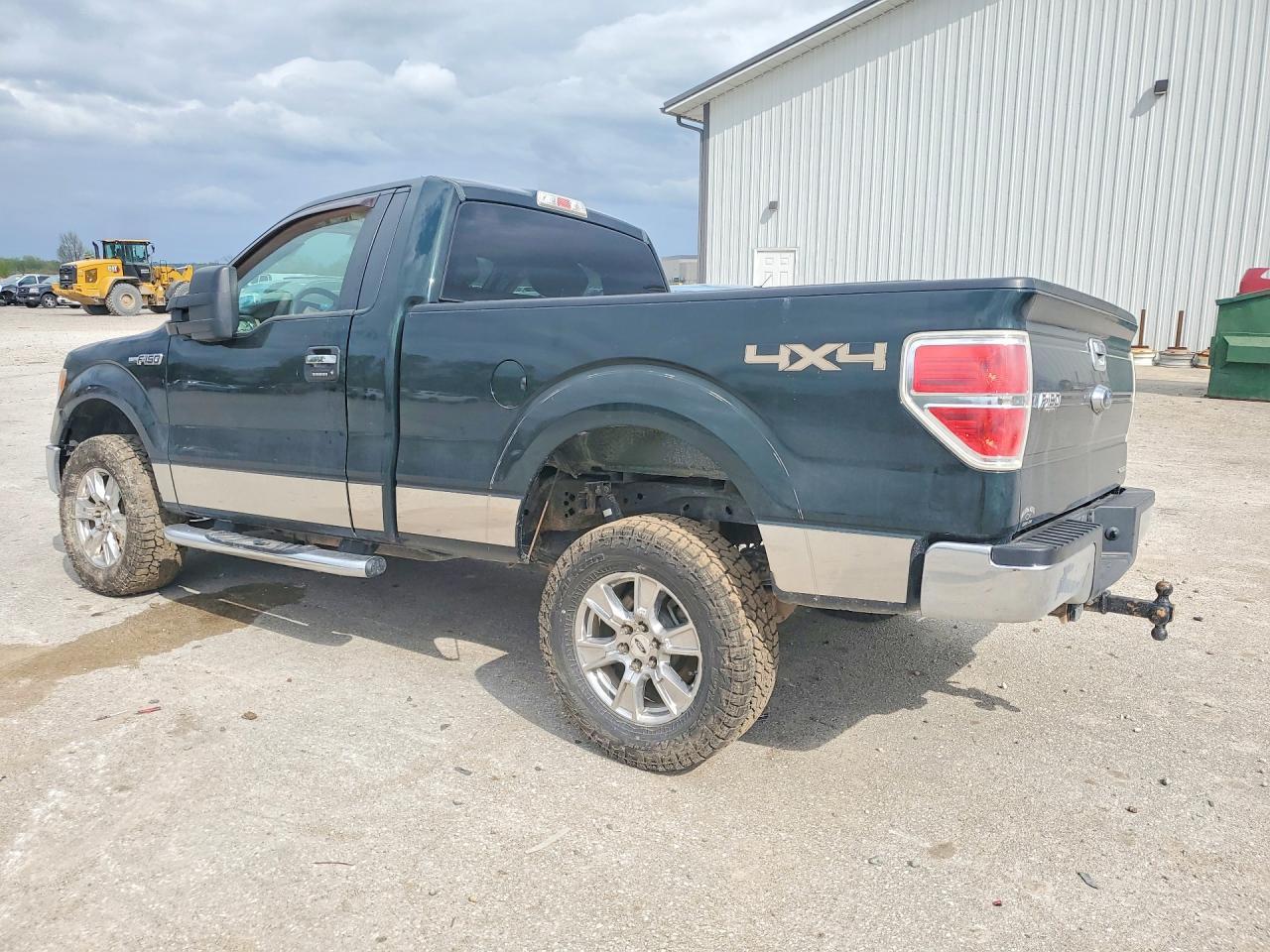 2014 Ford F150 - Фото 2