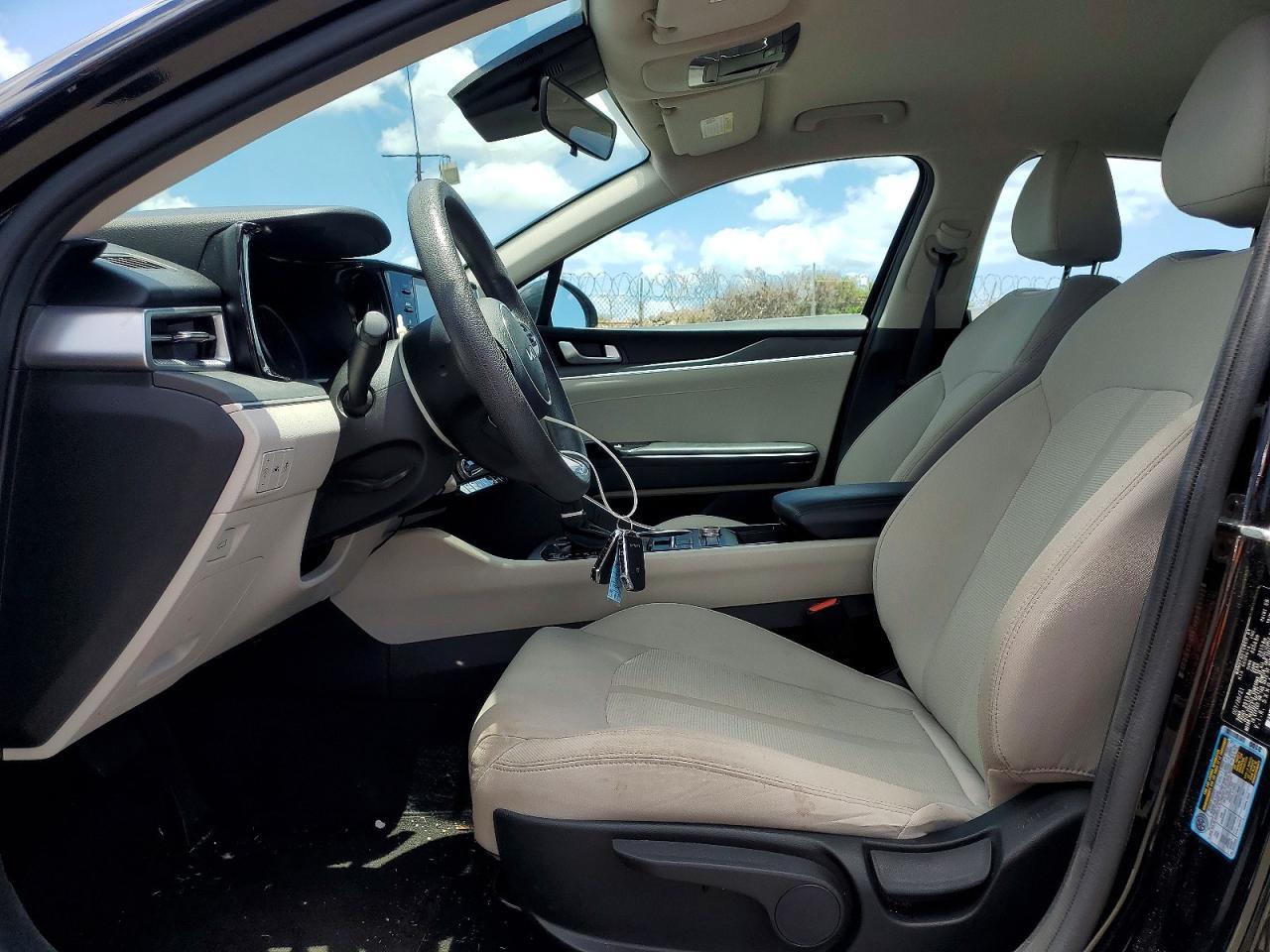 2022 Kia K5 Lxs - Image 7