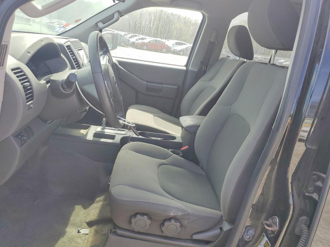 2015 Nissan Xterra - Image 7