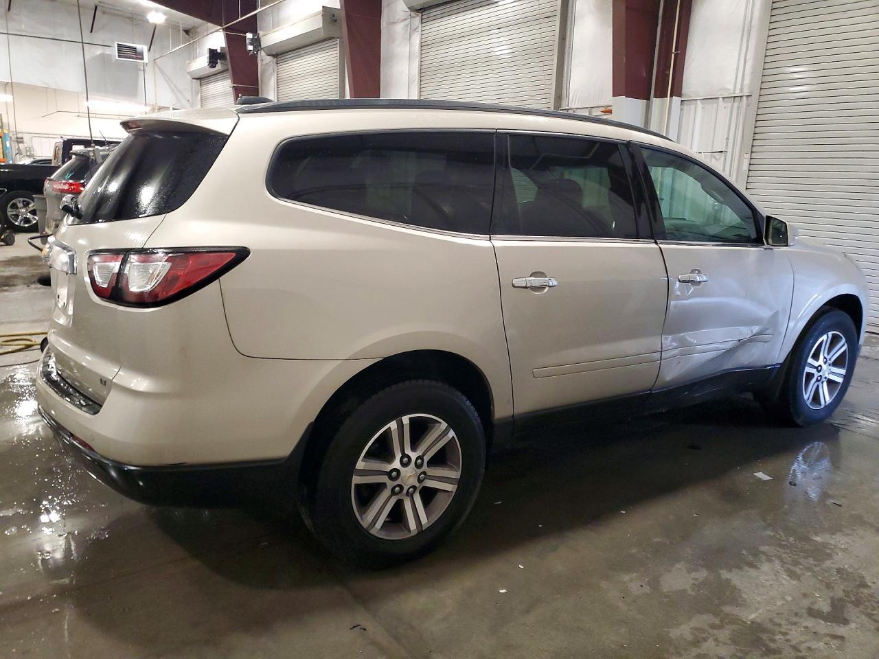 2017 Chevrolet Traverse Lt - Фото 3