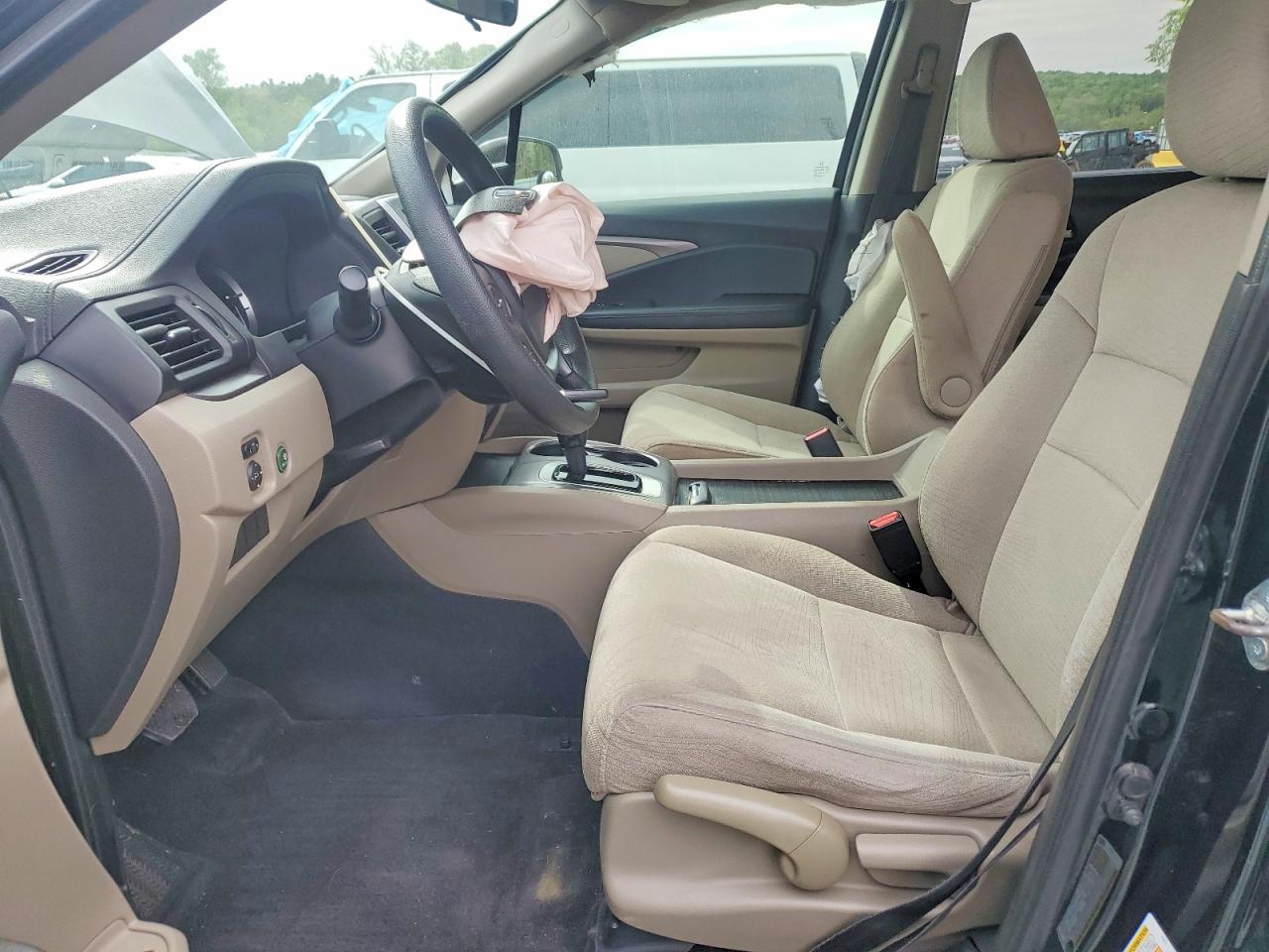 2018 Honda Pilot Lx - Image 7