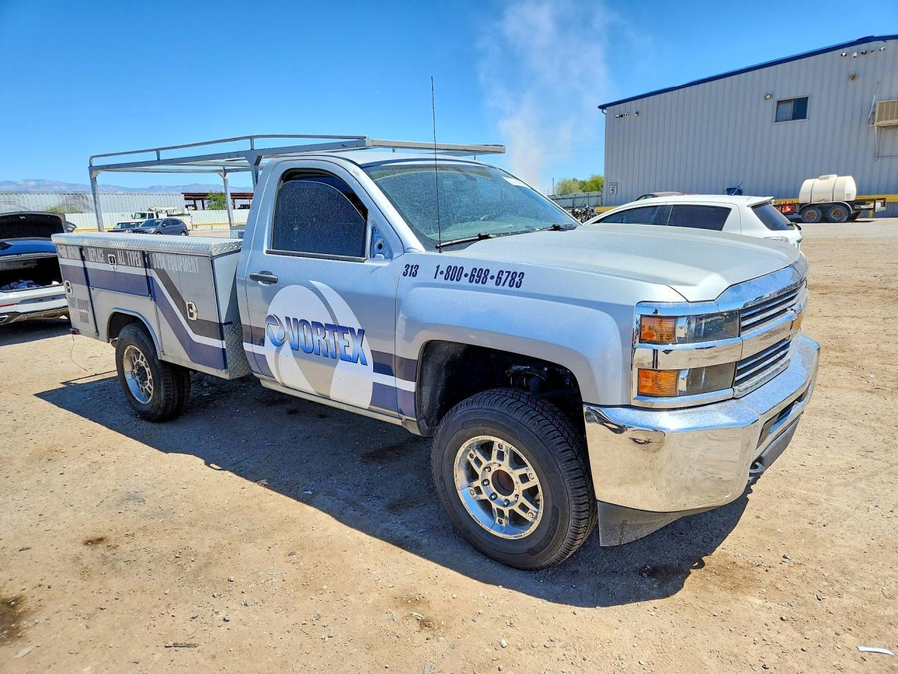 2016 Chevrolet Silverado C2500 Heavy Duty - Image 4