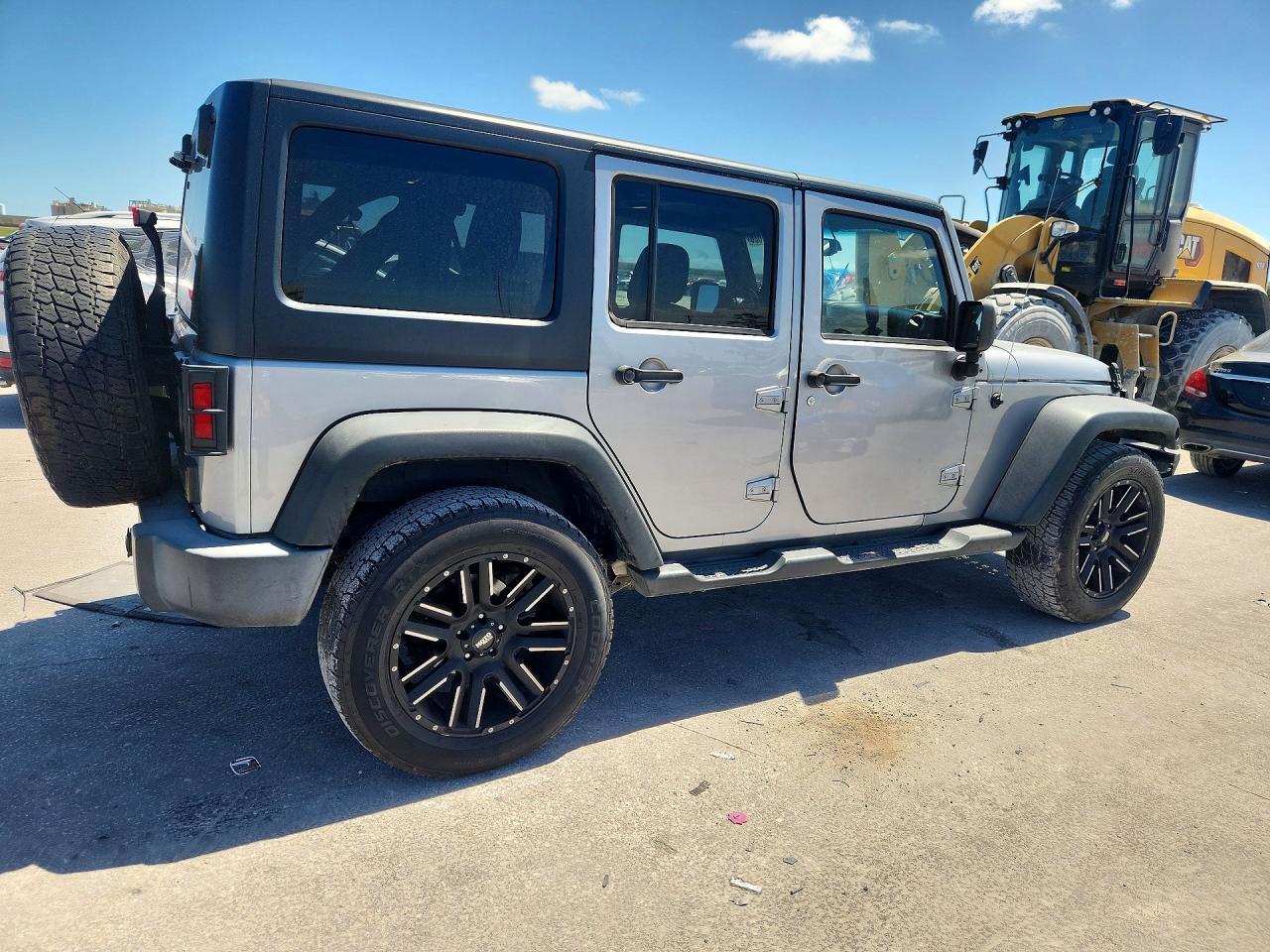2014 Jeep Wrangler Unlimited Sport - Image 3