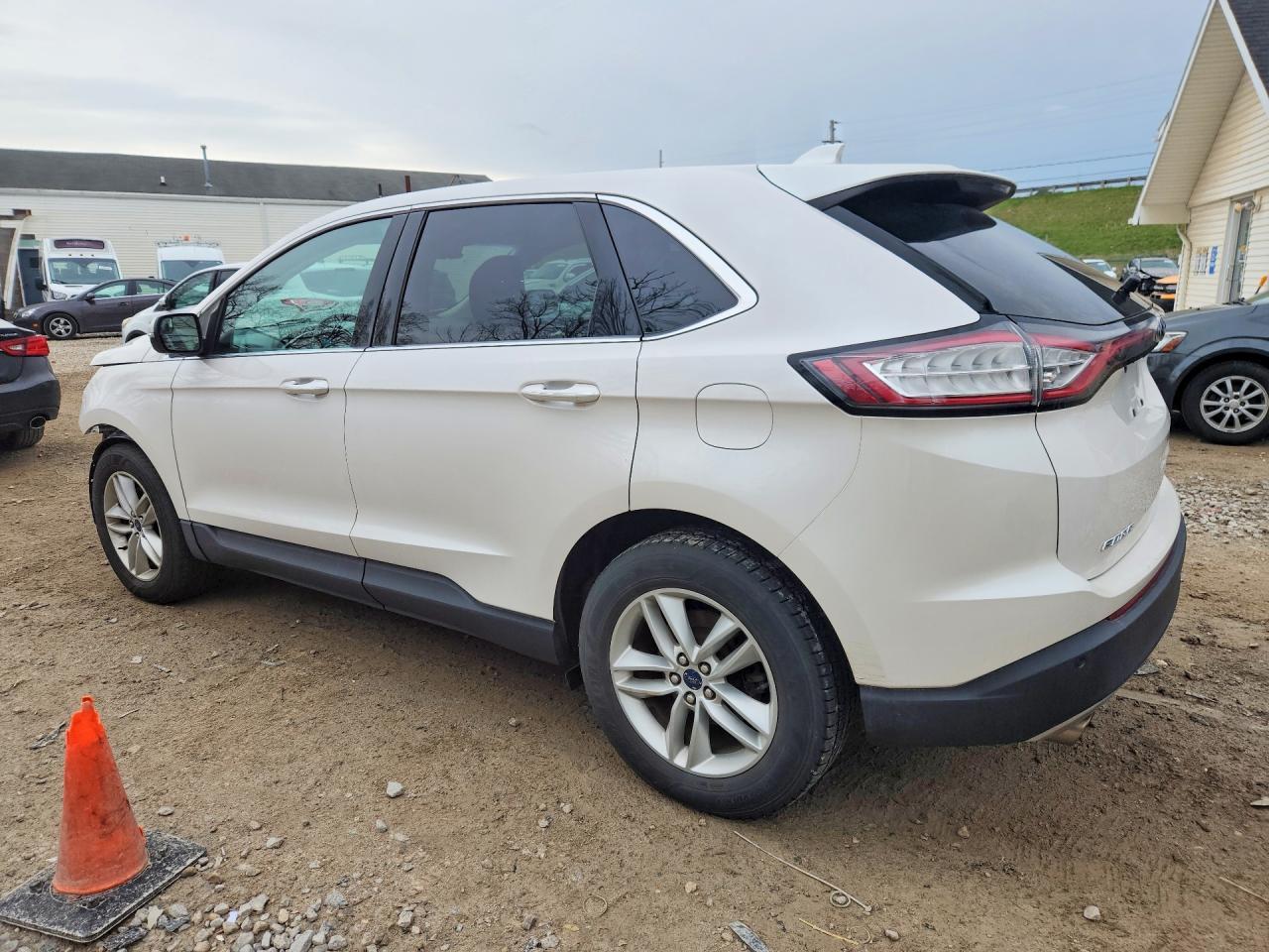2016 Ford Edge Sel - Image 2