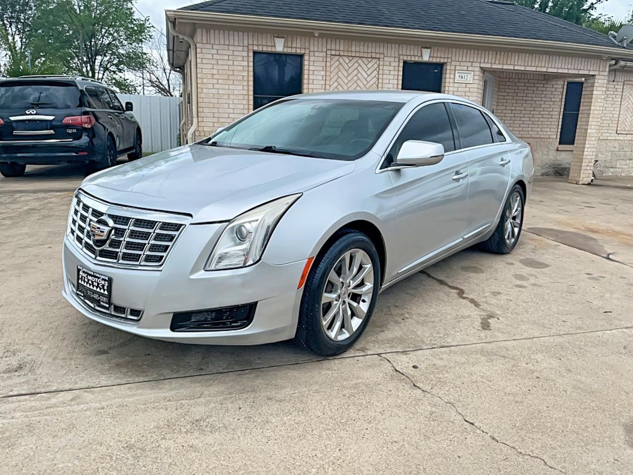 2014 Cadillac Xts - Image 2