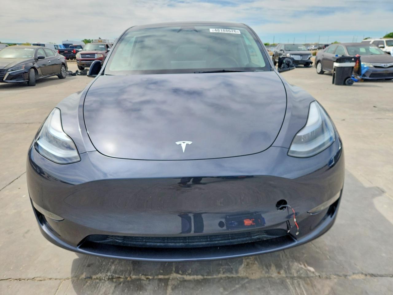 2025 Tesla Model Y - Image 5