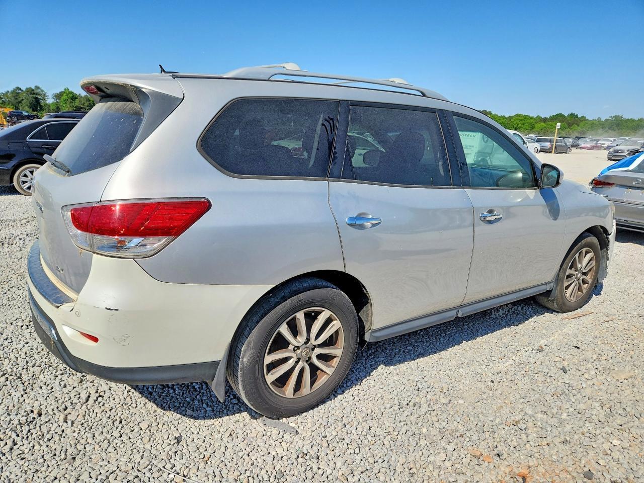 2015 Nissan Pathfinder Sv - Фото 3