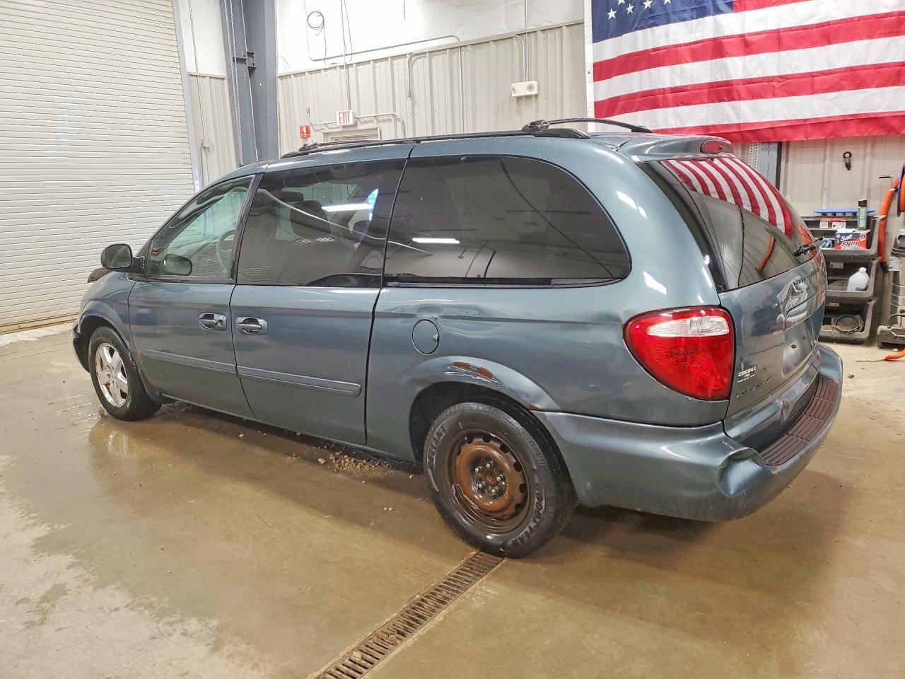 2007 Dodge Grand Caravan Sxt - Image 2