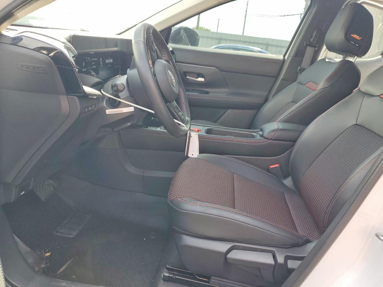2025 Nissan Kicks Sr - Фото 7