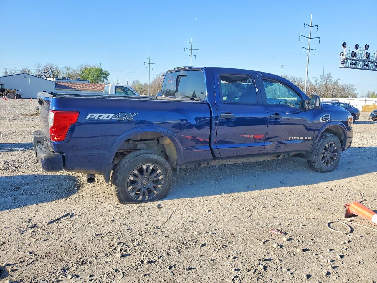 2018 Nissan Titan Xd Pro-X 4Wd 5.0L V8 Tdsl - Image 3