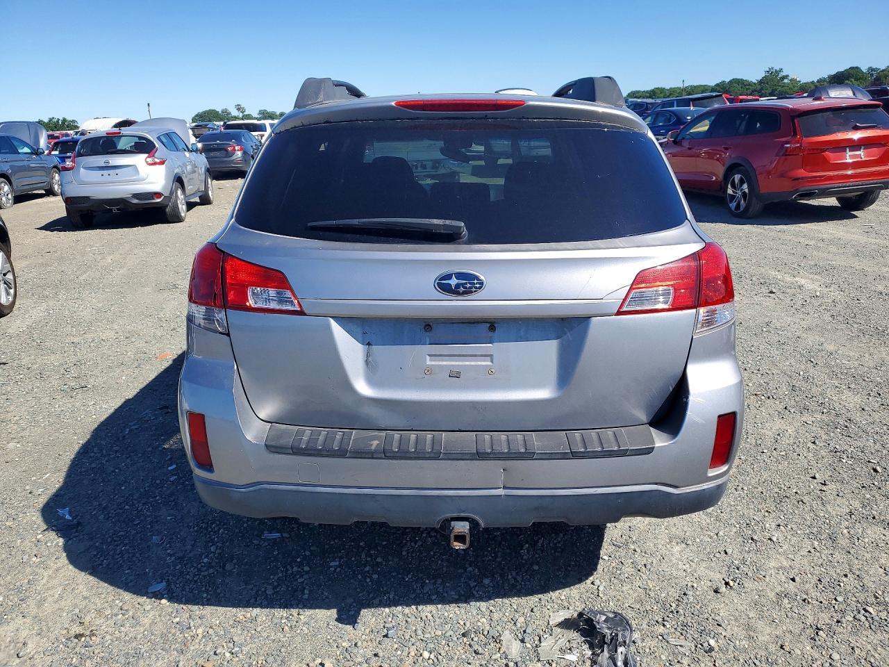 2010 Subaru Outback 2.5I Premium - Фото 6