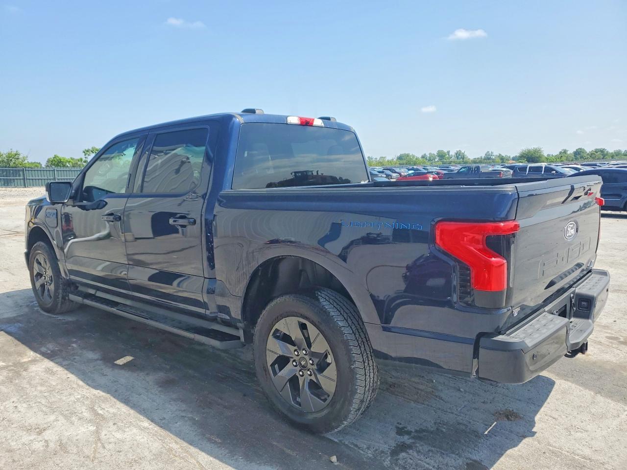2024 Ford F150 Lightning Xlt - Image 2
