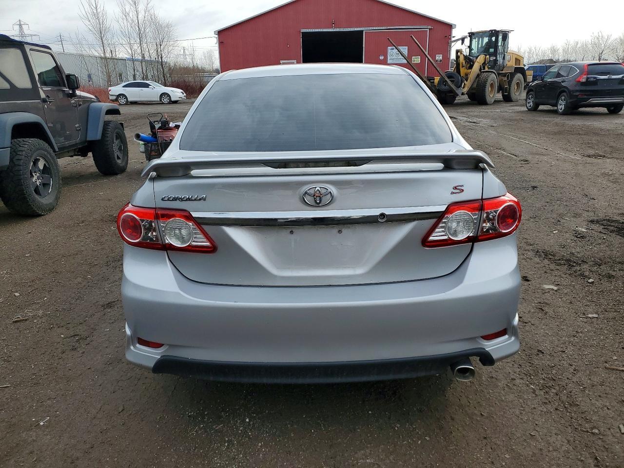 2013 Toyota Corolla L - Фото 6