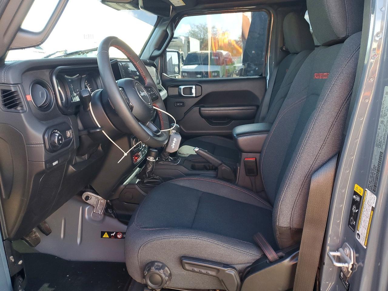 2024 Jeep Gladiator Rubicon - Image 7
