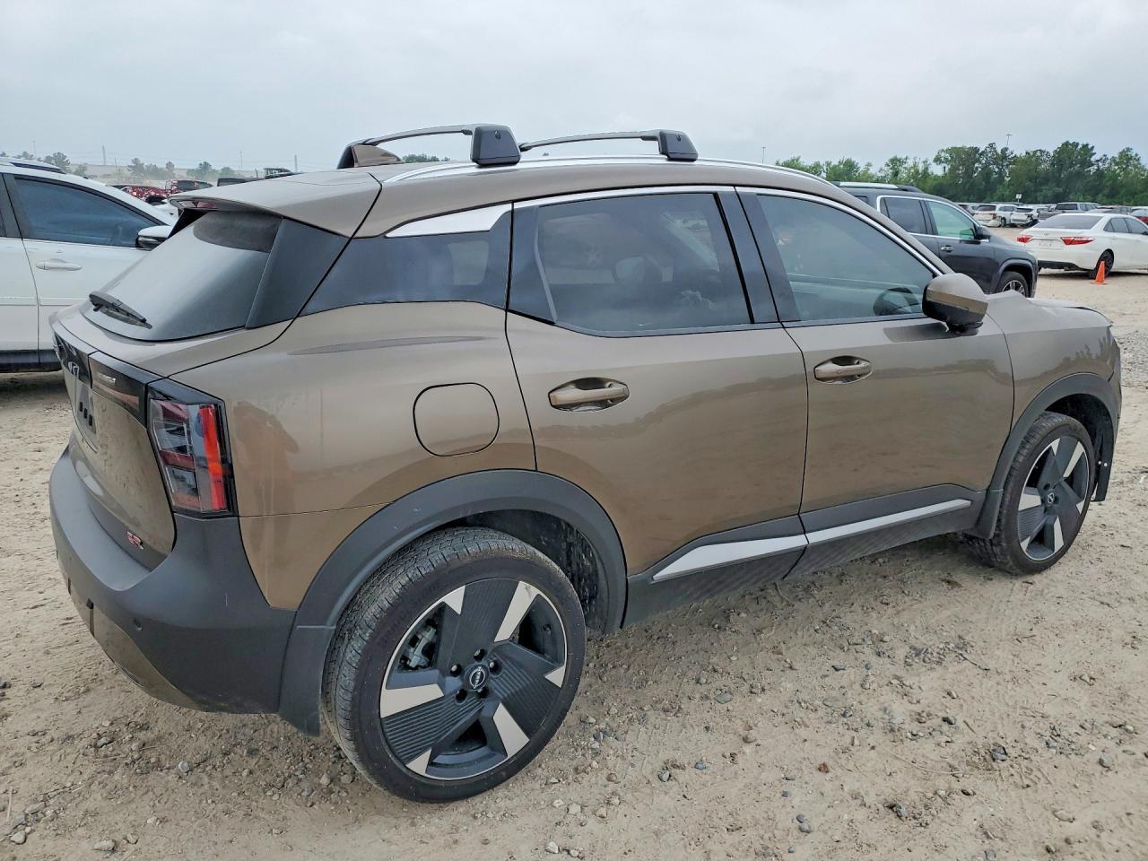 2025 Nissan Kicks Sr - Фото 3