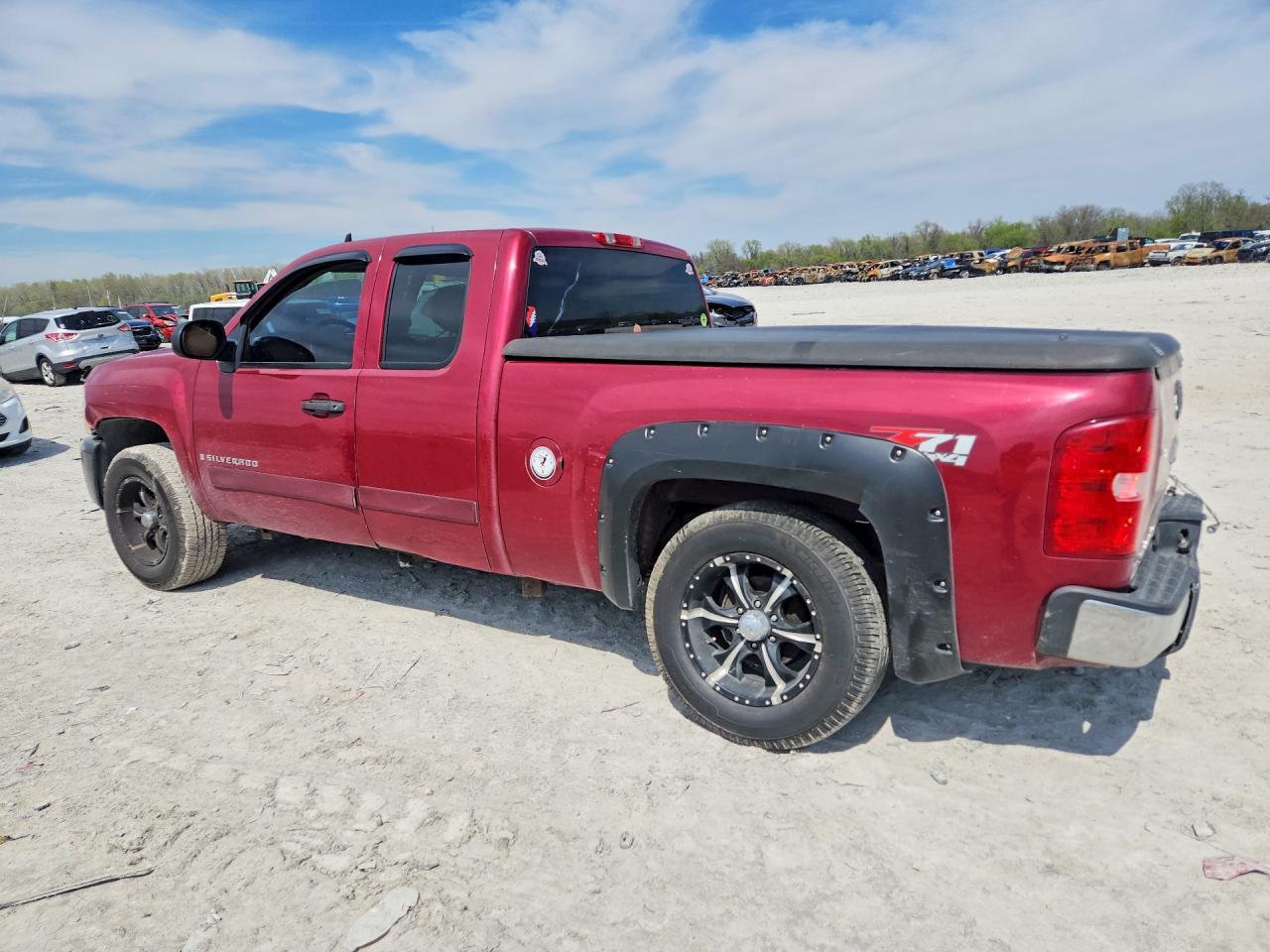 2007 Chevrolet Silverado K1500 - Фото 2