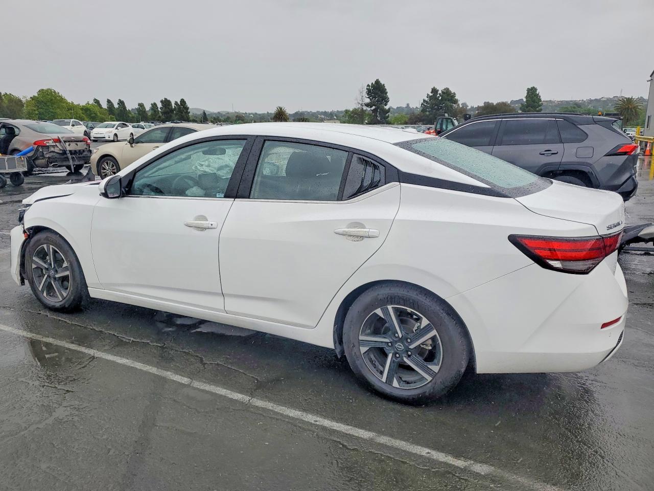 2025 Nissan Sentra Sv - Image 2