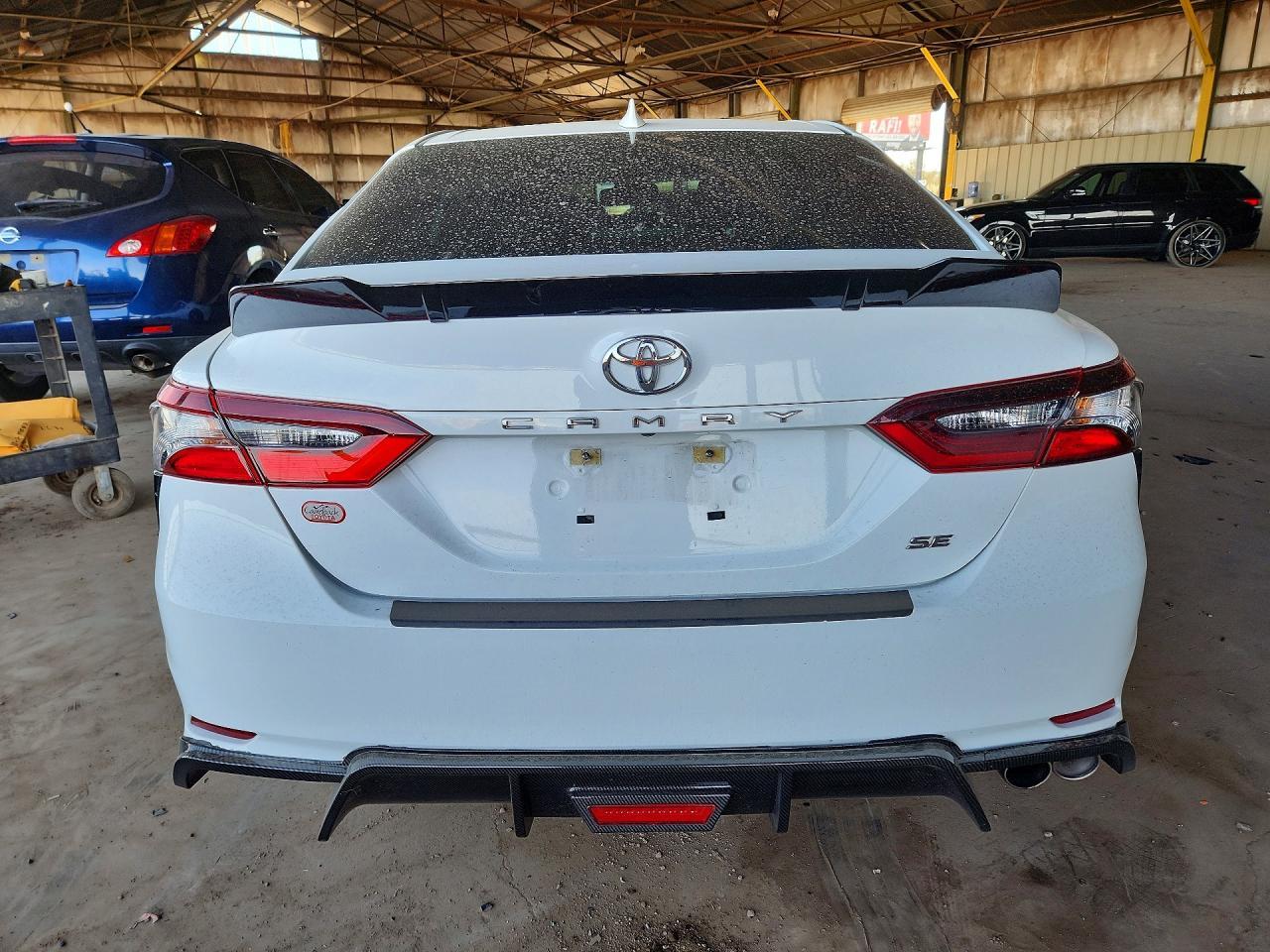 2022 Toyota Camry Se - Image 6