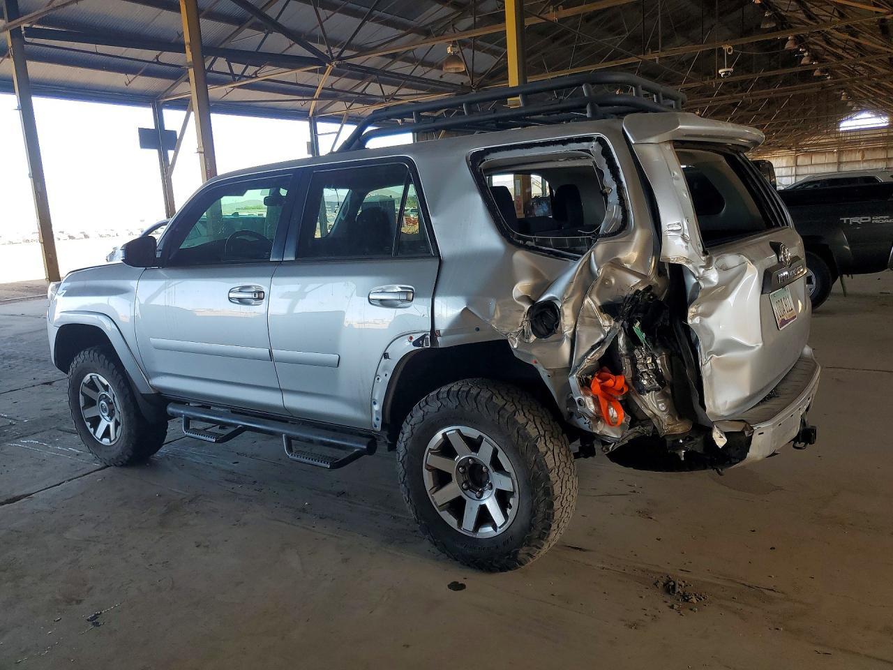 2015 Toyota 4Runner Trail - Image 2