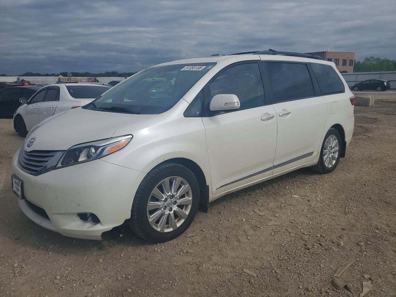 2015 Toyota Sienna Limited Premium 7-Passenger