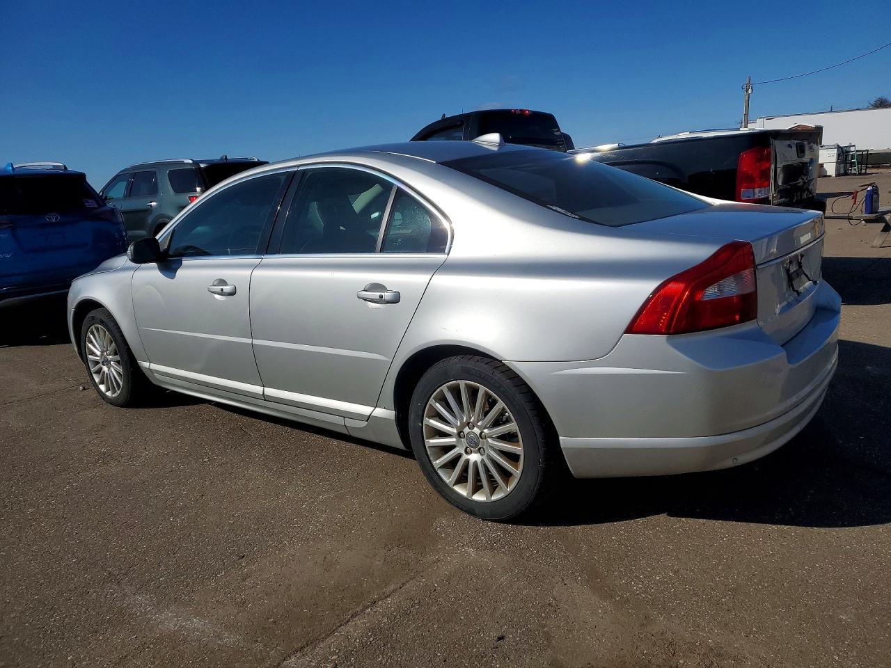 2007 Volvo S80 - Image 2