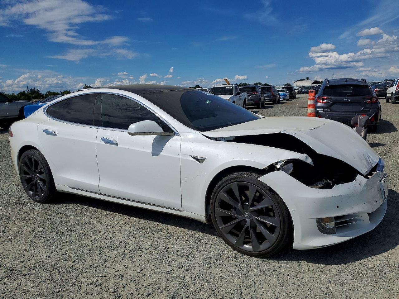 2021 Tesla Model S - Фото 4
