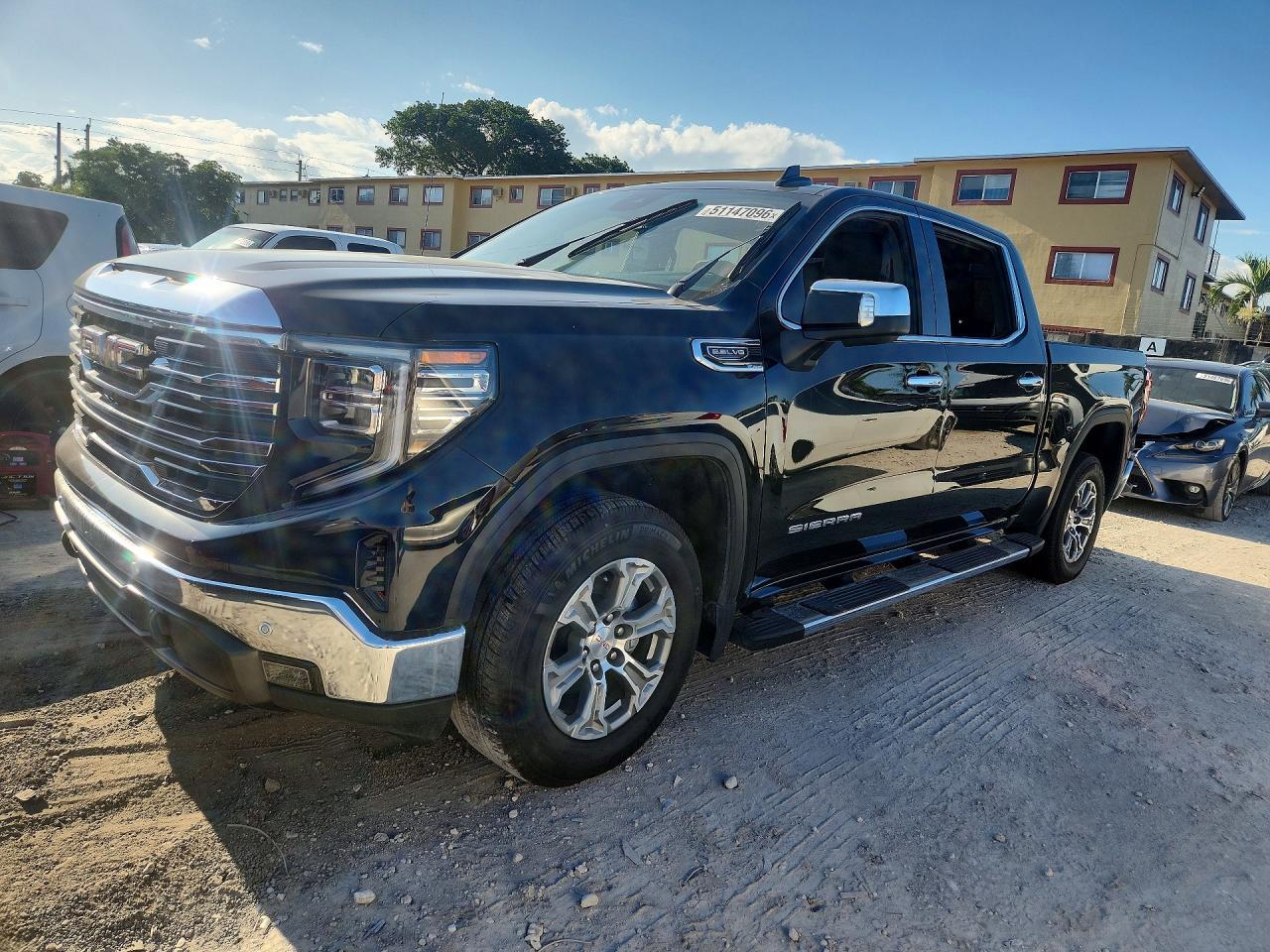 2025 GMC Sierra C1500 Slt
