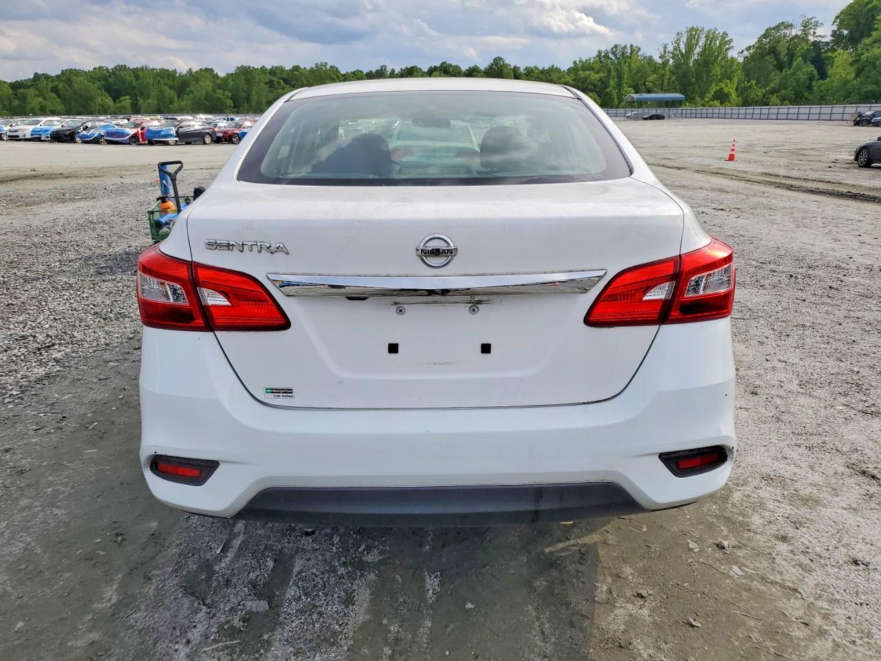 2018 Nissan Sentra S - Фото 6