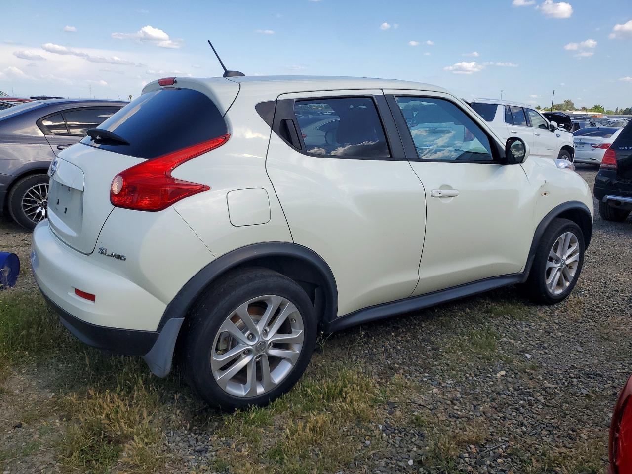 2011 Nissan Juke S - Фото 3