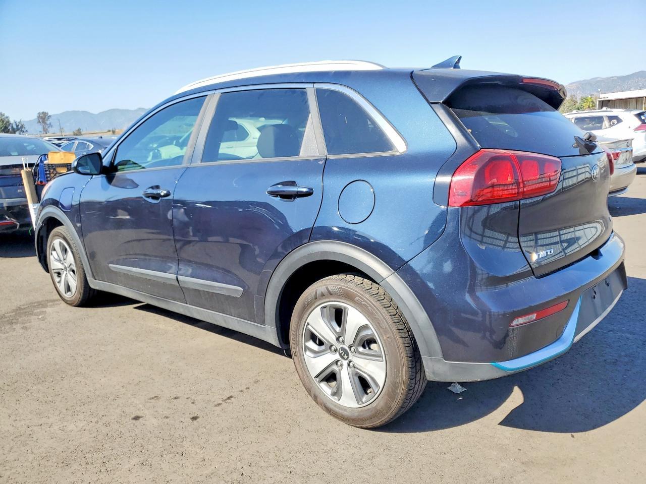2019 Kia Niro Plug-In Hybrid Lx - Image 2