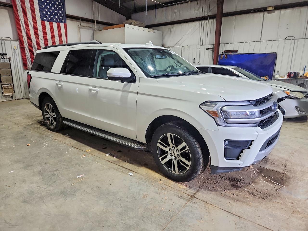 2022 Ford Expedition Max Xlt - Фото 4