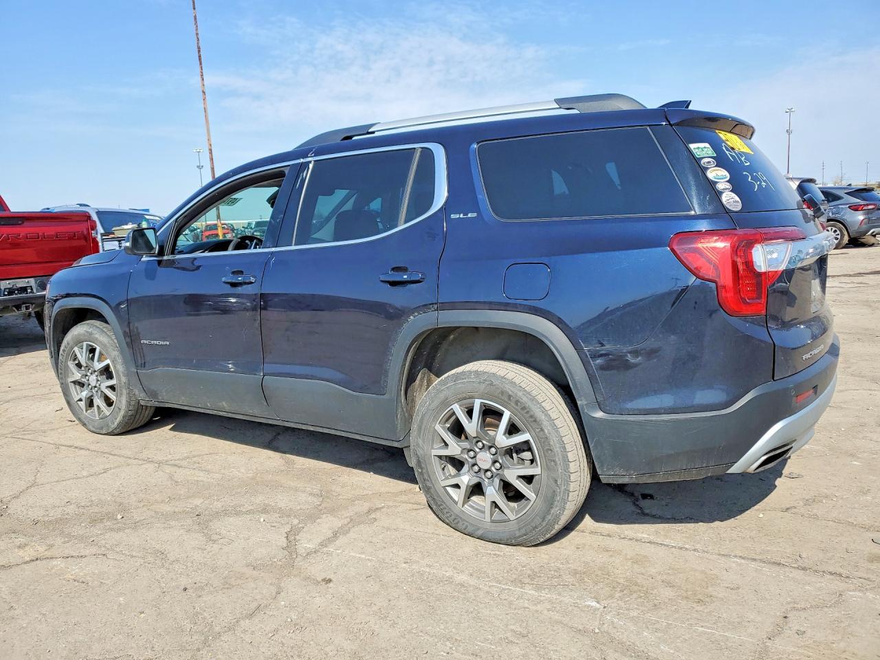 2021 GMC Acadia Sle - Image 2