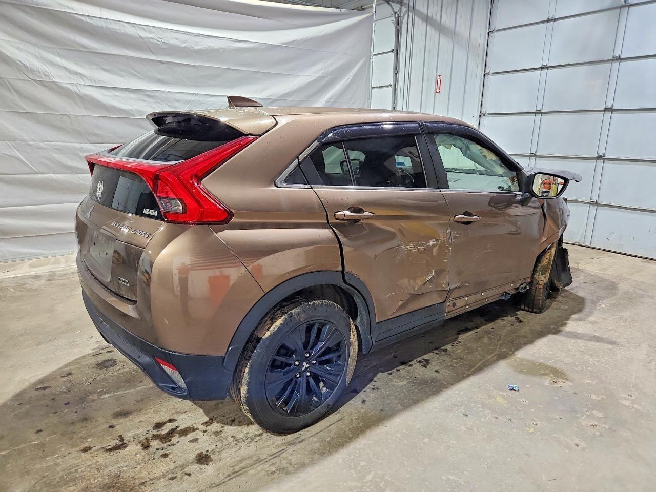 2018 Mitsubishi Eclipse Cross Le - Фото 3