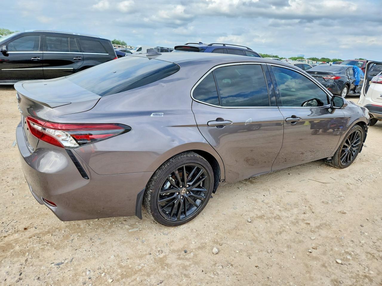 2024 Toyota Camry Xse - Фото 3