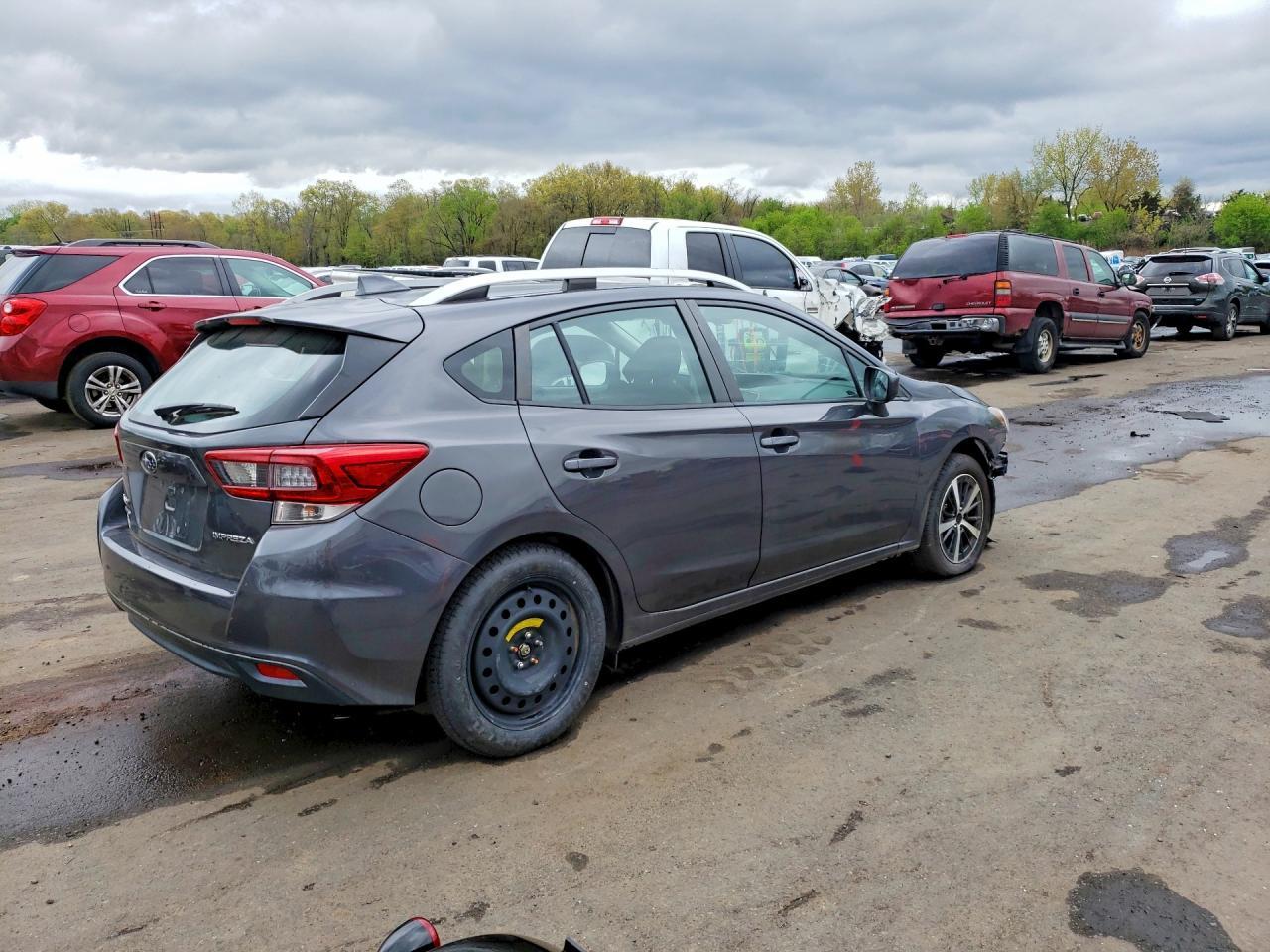 2022 Subaru Impreza Premium - Фото 3