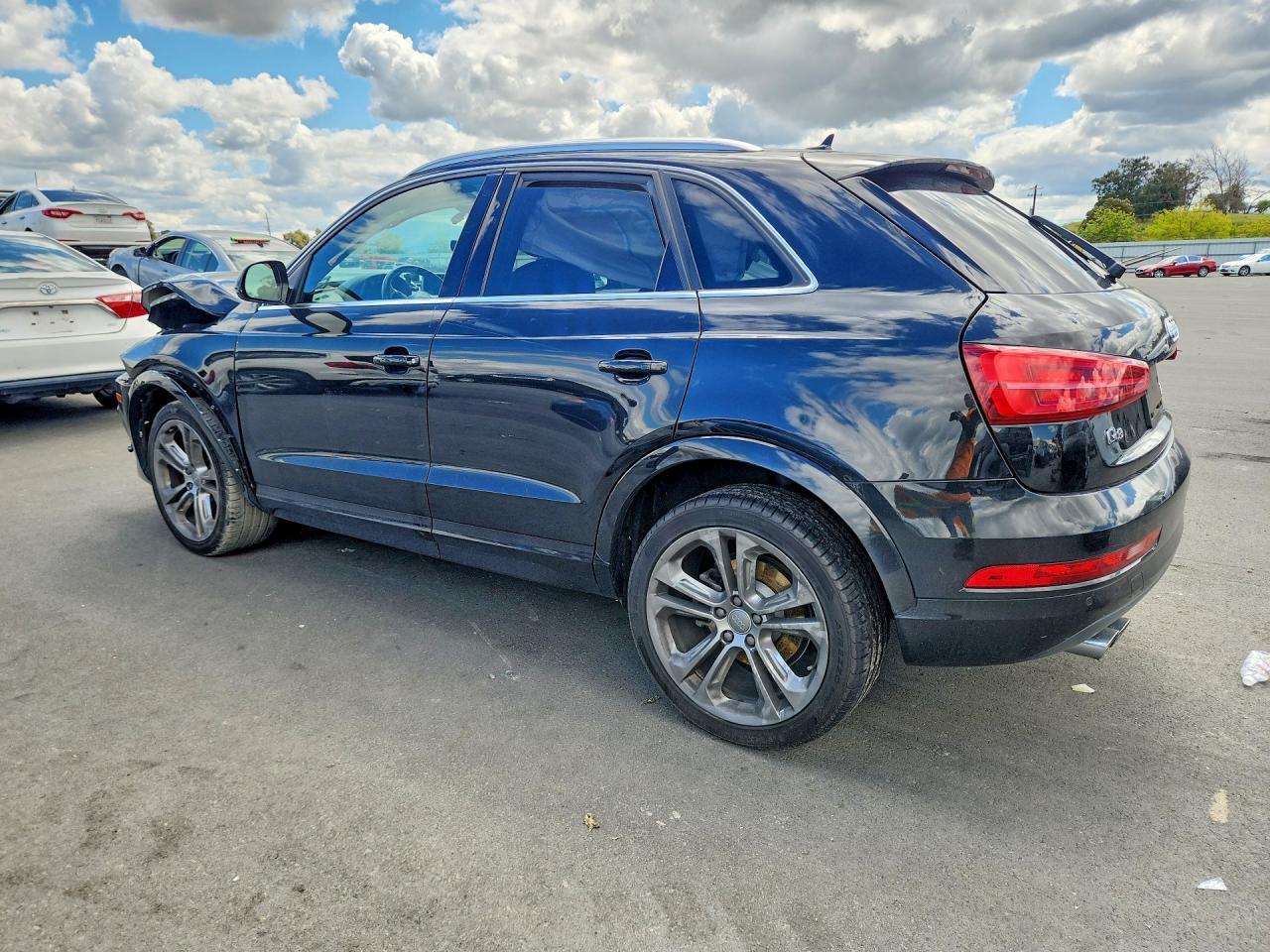 2017 Audi Q3 Premium Plus - Фото 2