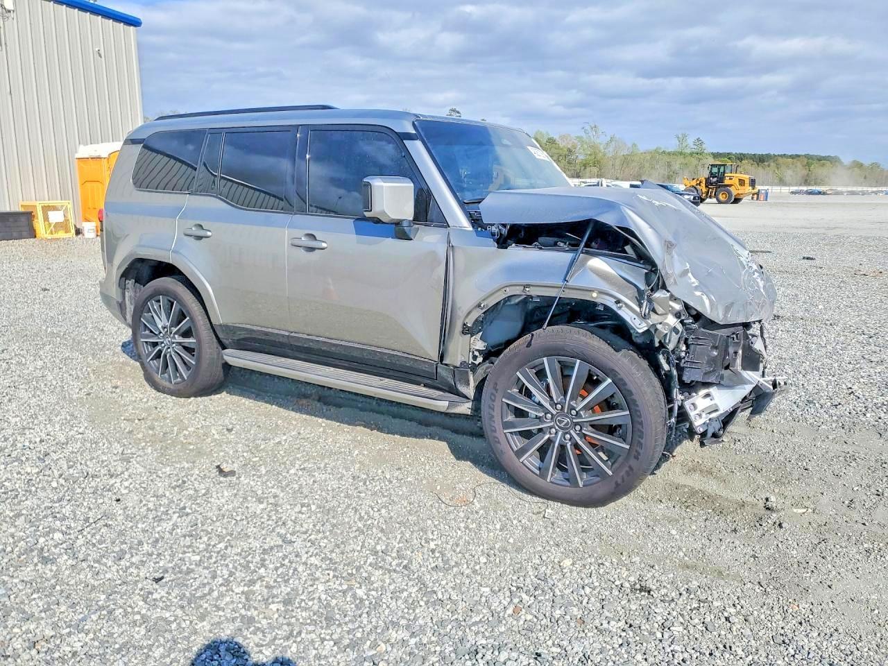 2025 Lexus Gx 550 Luxury - Image 4
