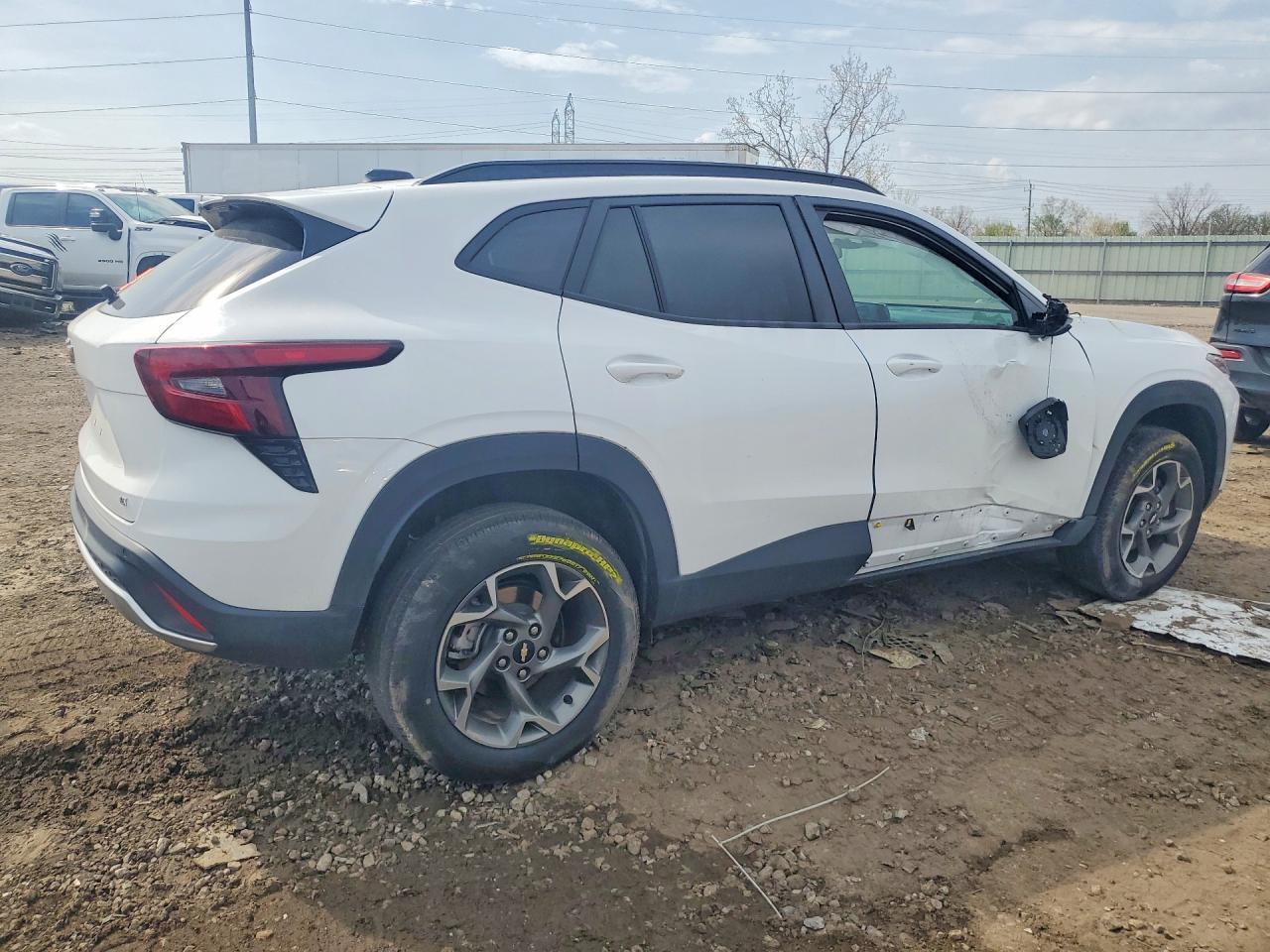 2025 Chevrolet Trax 1Lt - Image 3
