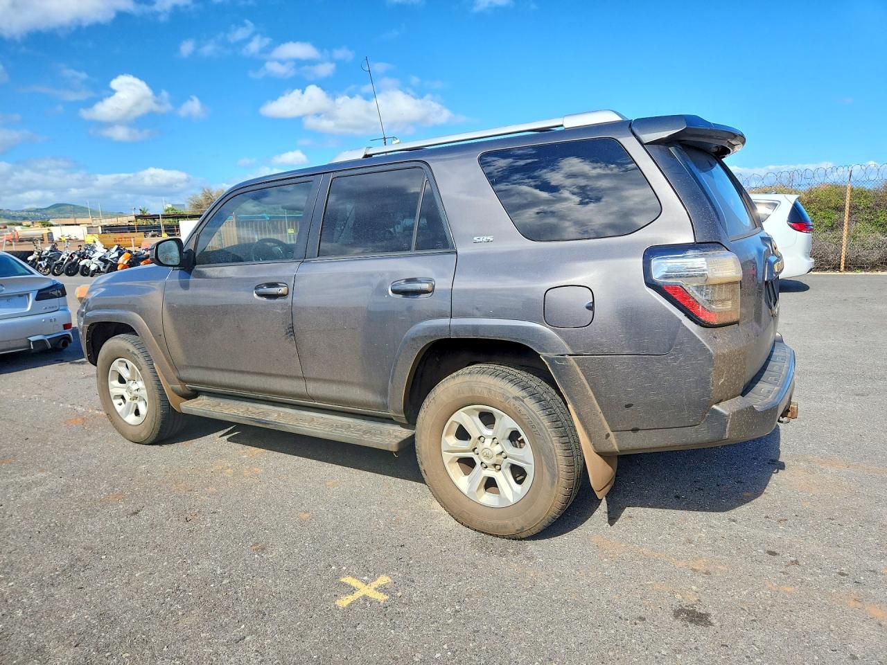 2017 Toyota 4Runner Sr5 - Image 2