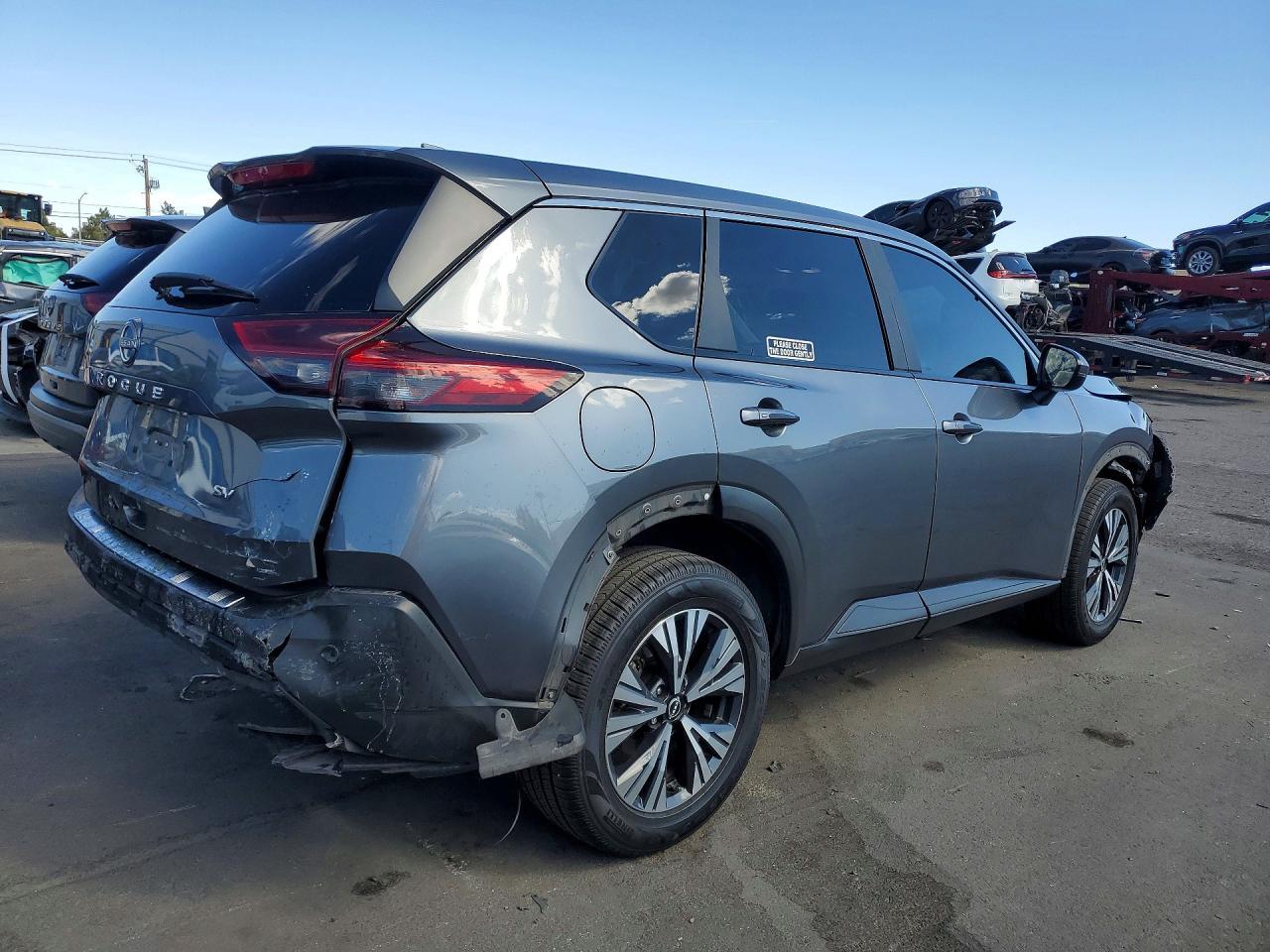 2023 Nissan Rogue Sv - Фото 3