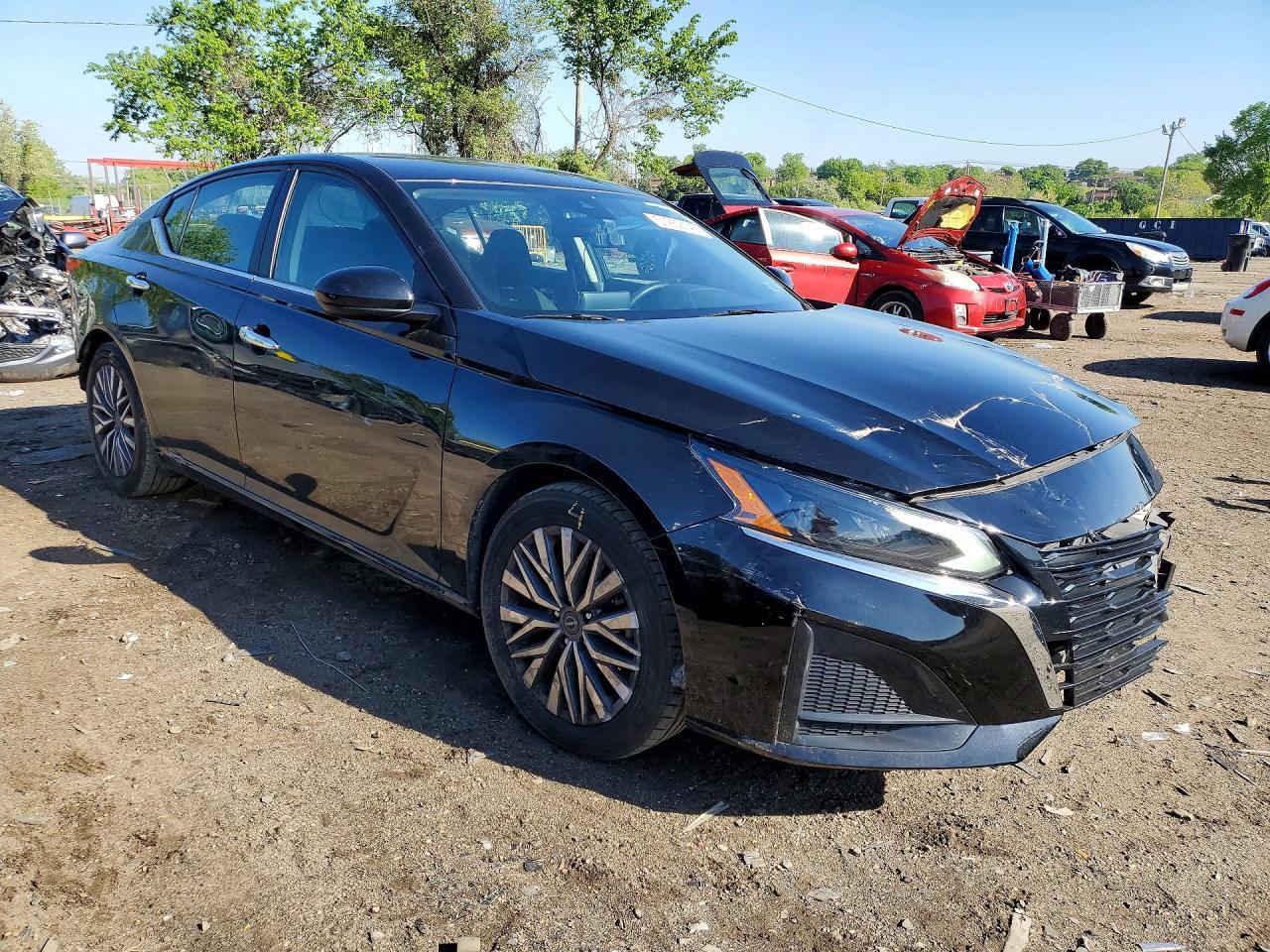 2023 Nissan Altima Sv - Image 4