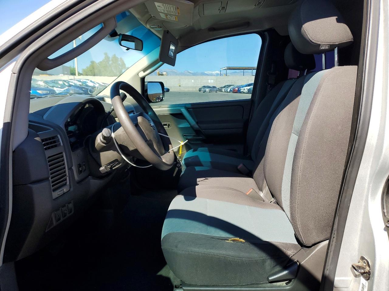 2005 Nissan Titan Xe - Фото 7