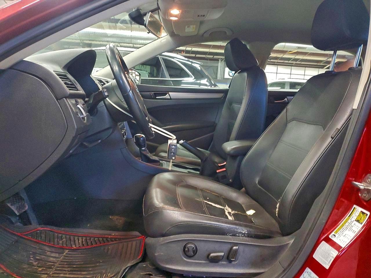 2015 Volkswagen Passat S - Image 7
