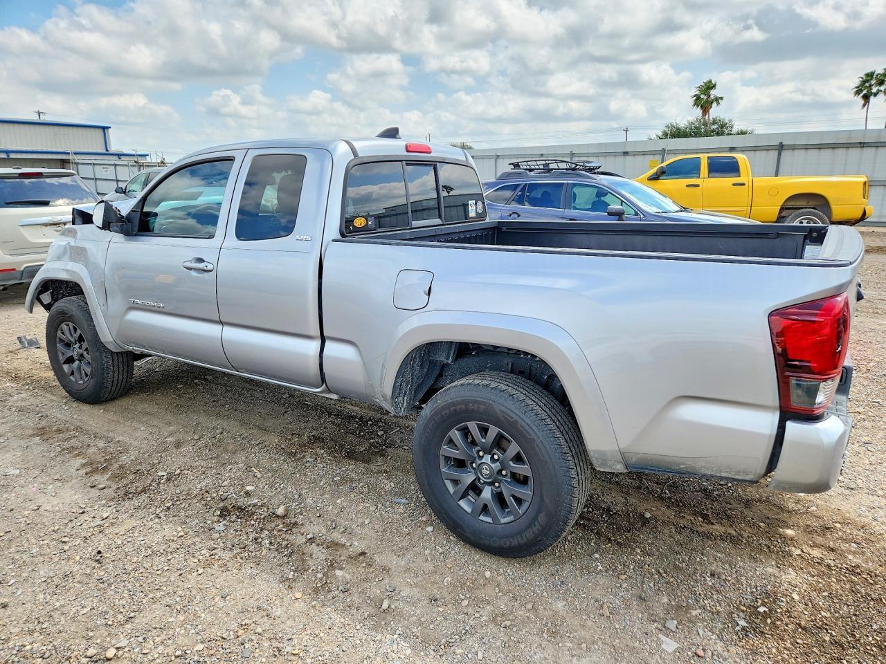 2022 Toyota Tacoma Sr5 V6 - Фото 2