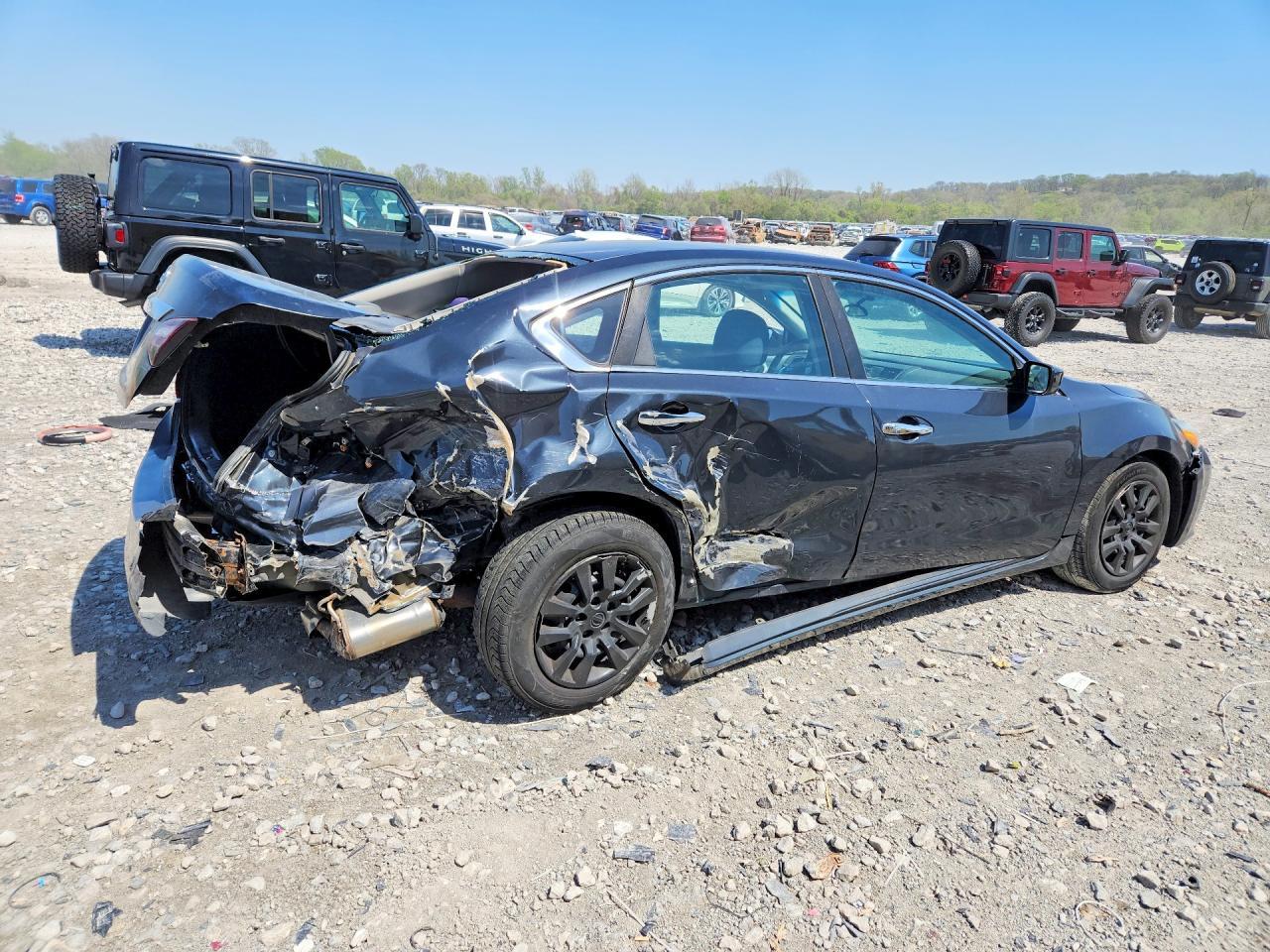 2016 Nissan Altima 2.5 S - Фото 3