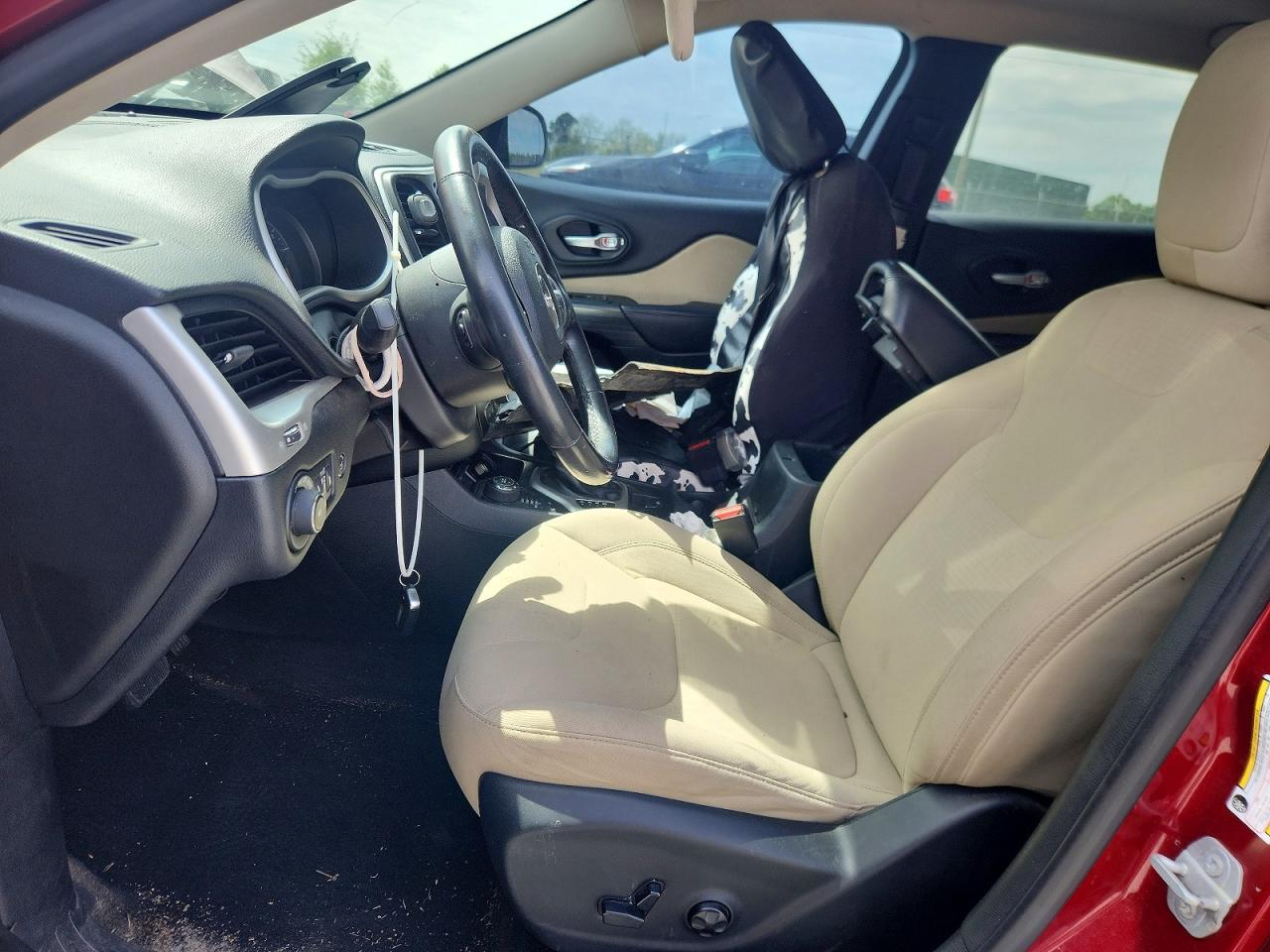 2016 Jeep Cherokee Latitude - Image 7
