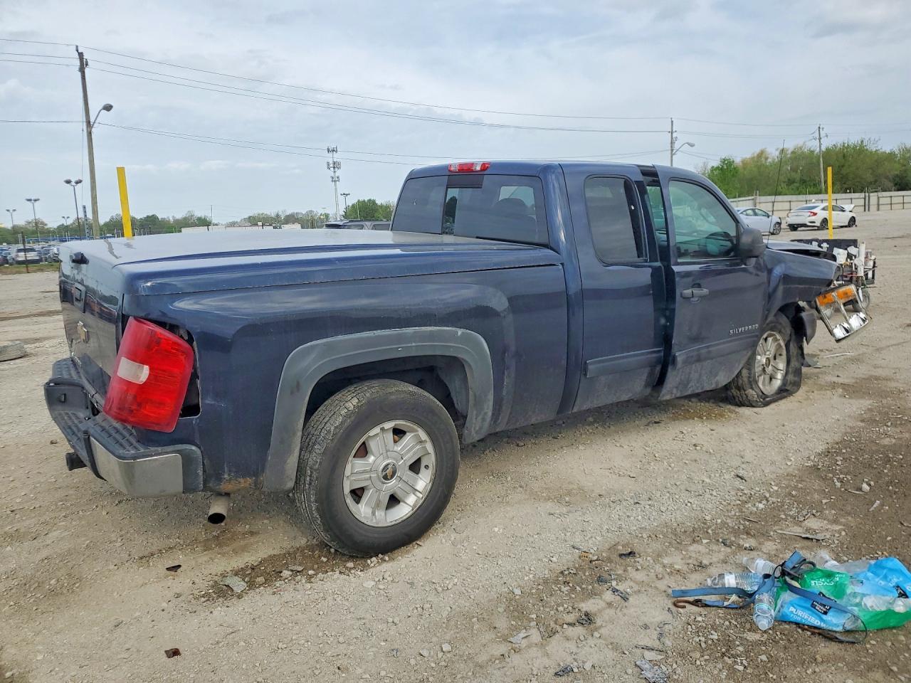 2011 Chevrolet Silverado K1500 Lt - Фото 3